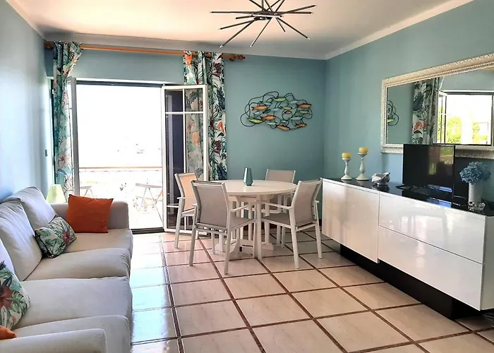 Casa Amarela * סאו מרטיניו דו פורטו